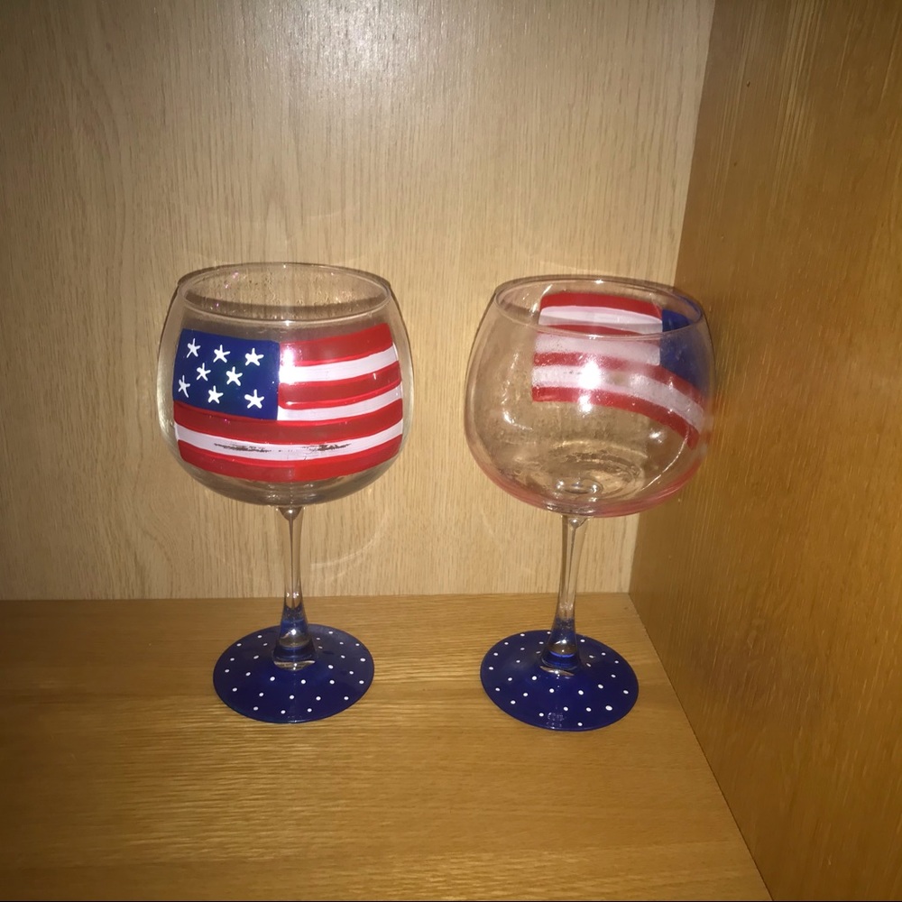 New 2 Modern Flag Wine Glasses Desert Cups Americana - Picture 3 of 16